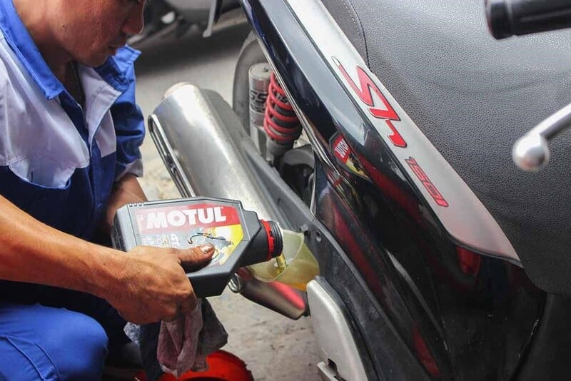 Cần sửa chữa, cứu hộ xe máy quận 2 TPHCM có thể liên hệ ngay với Gia Huy